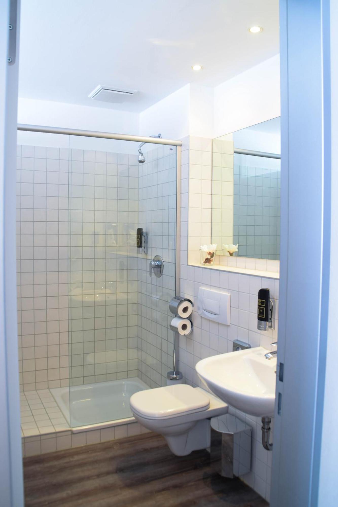 Cristall Hotel Waghäusel Pokoj fotografie