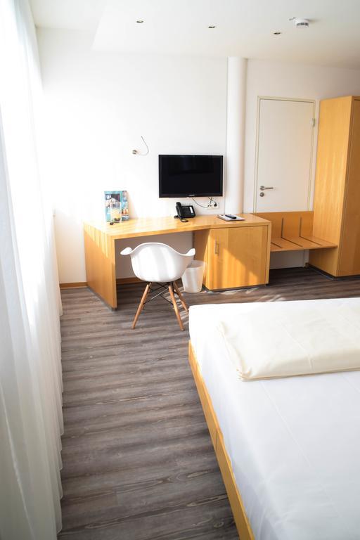 Cristall Hotel Waghäusel Exteriér fotografie